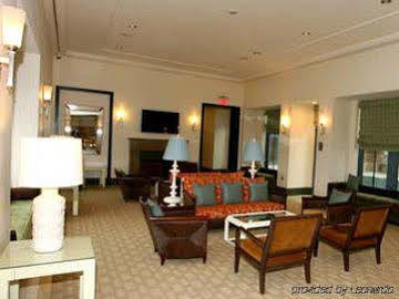 Crystal Quarters Furnished Apartments At The Gramercy Arlington Eksteriør billede